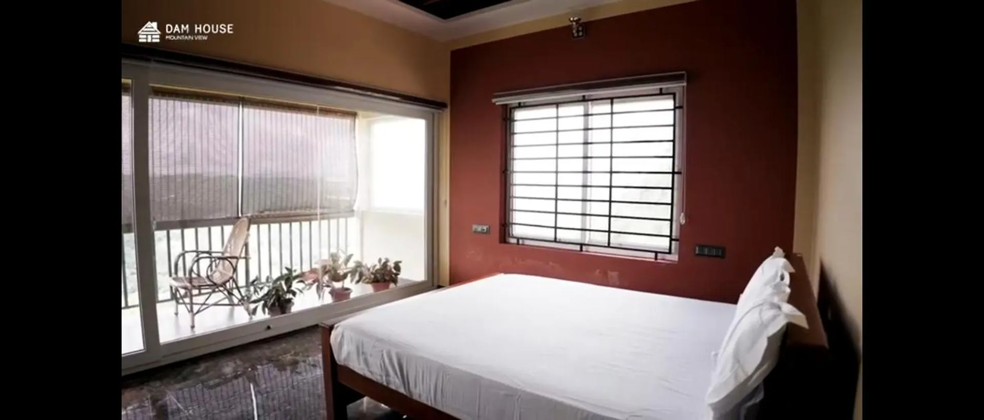 Dam House Villa Anachal