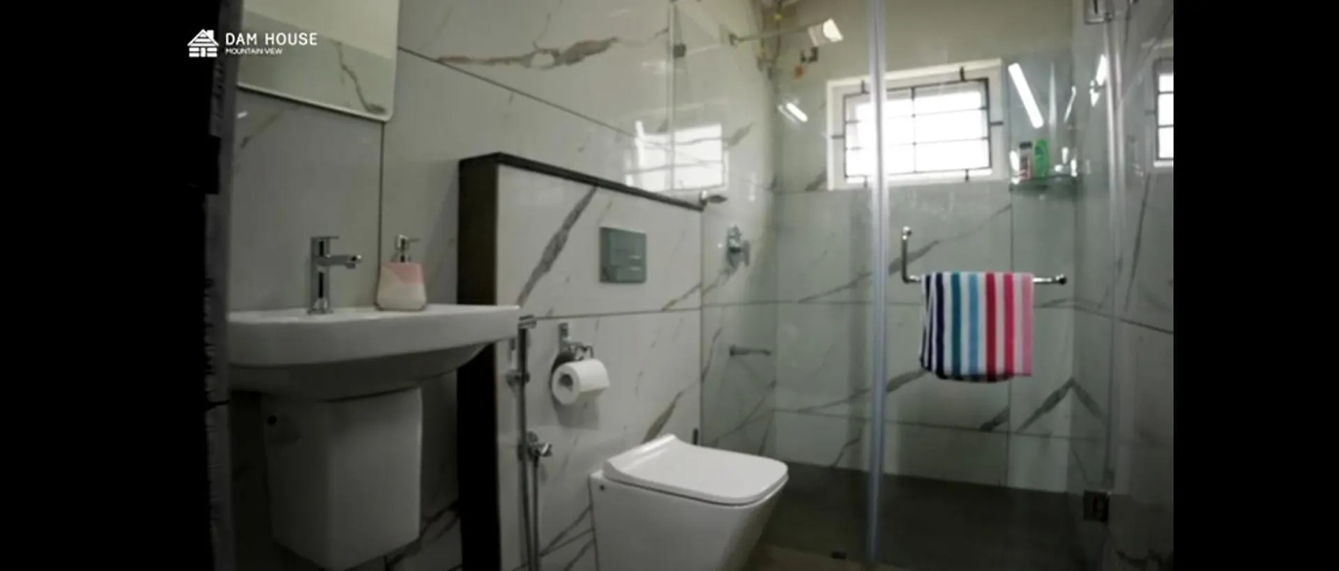 Dam House Villa Anachal