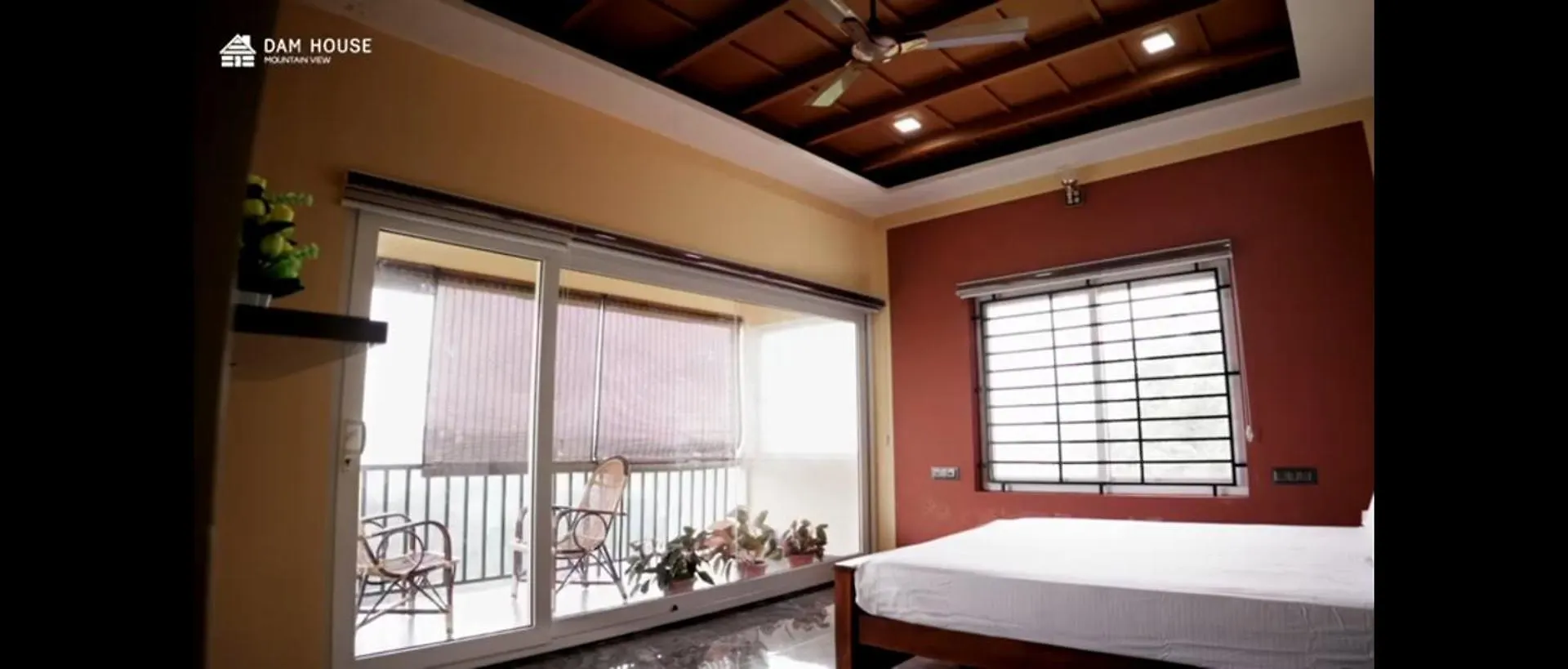 Dam House Villa Anachal